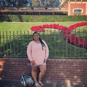 Meet your Posher, Whitney